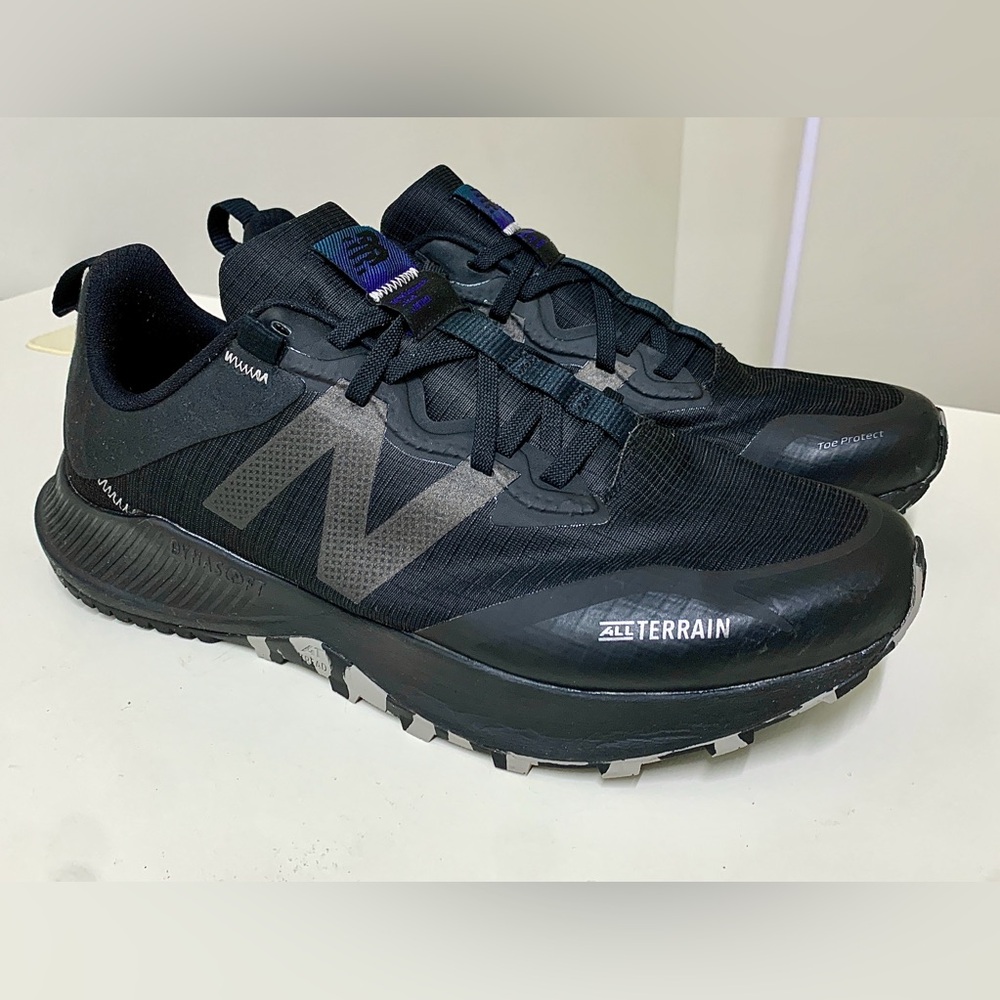Men’s 10.5 4 E Extra Wide New Balance All Terrain Hybrid Trail Running Shoes